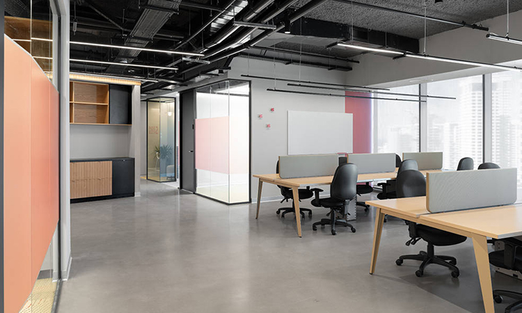 上海辦公室裝修員工區設計示例