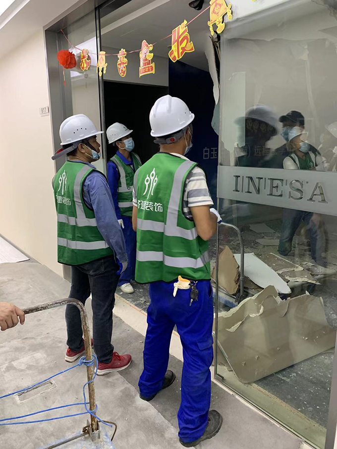 漕河涇智匯園辦公室裝修施工現場 漕河涇智匯園辦公室裝修施工現場