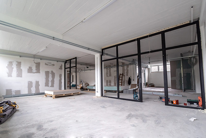 漕河涇寶石園辦公室裝修手機(jī)拍攝現(xiàn)場(chǎng) 漕河涇寶石園辦公室裝修手機(jī)拍攝現(xiàn)場(chǎng)