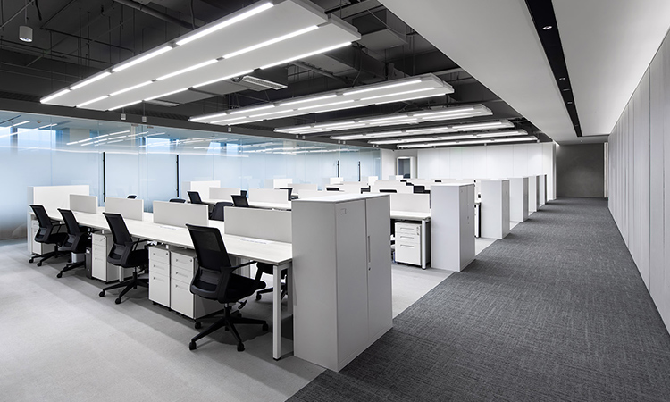 上海員工辦公區(qū)玻璃隔斷設計