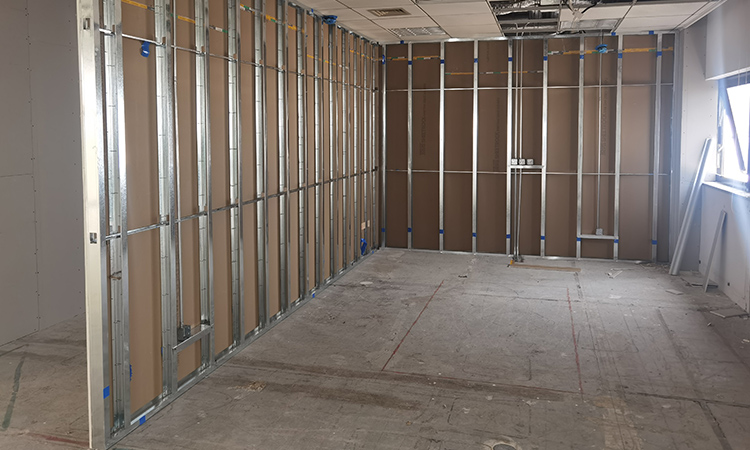 長寧世貿商城辦公室裝修施工現場3