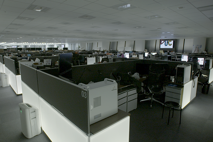 美術設計師工作區(qū)照明設計 美術設計師工作區(qū)照明設計