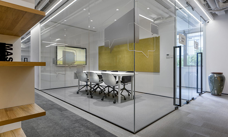 裝修公司小型玻璃會(huì)議室 裝修公司小型玻璃會(huì)議室