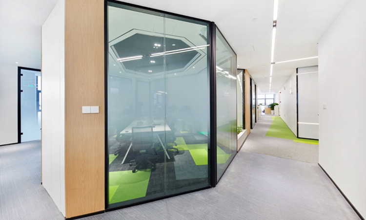 企業廣場辦公室走廊